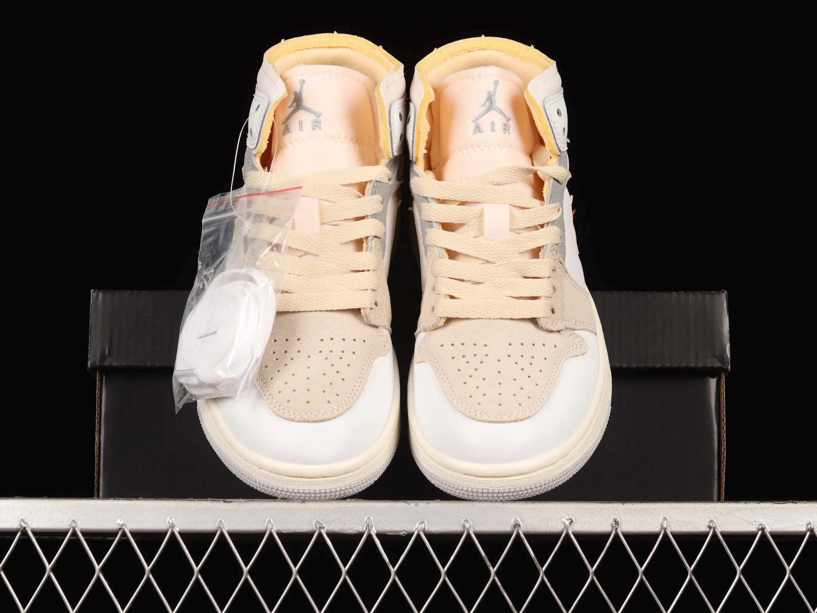 All categories Air Jordan Jordan series basketball shoes Air Jordan 1 Mid Air Jordan 1 Mid "White And Phantom" AJ1 Joe 1 seam deconstruction DM9652-100